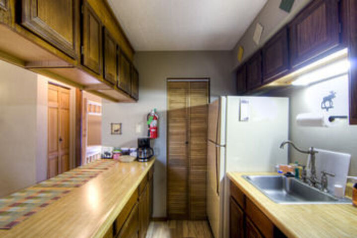 Room 6 of 8
