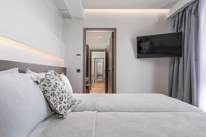 Room 25 of 260