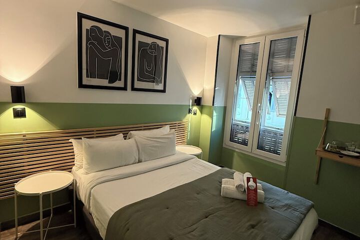 Room 58 of 76