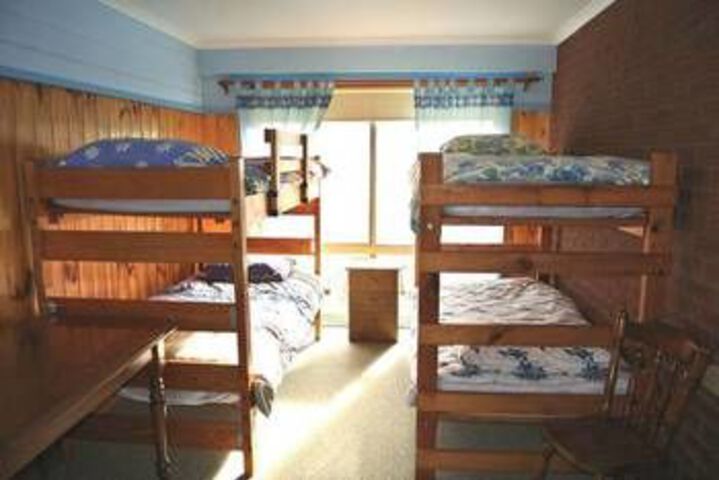 Room 5 of 10