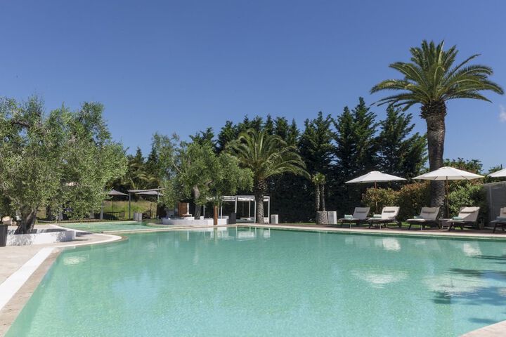 Pool Hotel