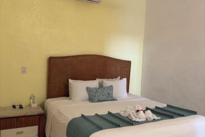 Room 3 of 31