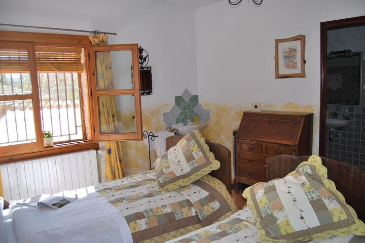 Room 13 of 50
