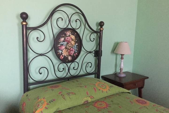 Room 11 of 52