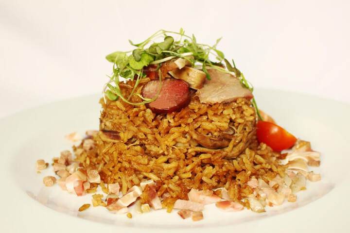 Dining 20 of 57