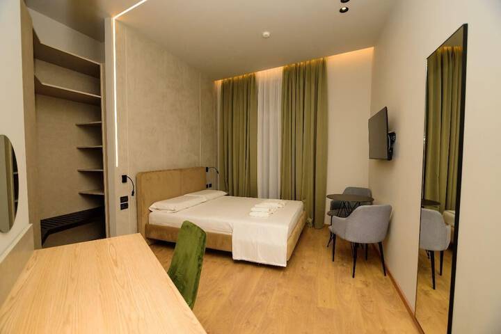 Room 64 of 88