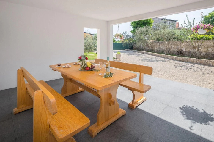 Terrace/Patio 7 of 21