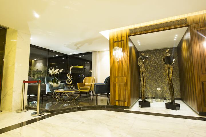 Hotel Interior 4 of 33