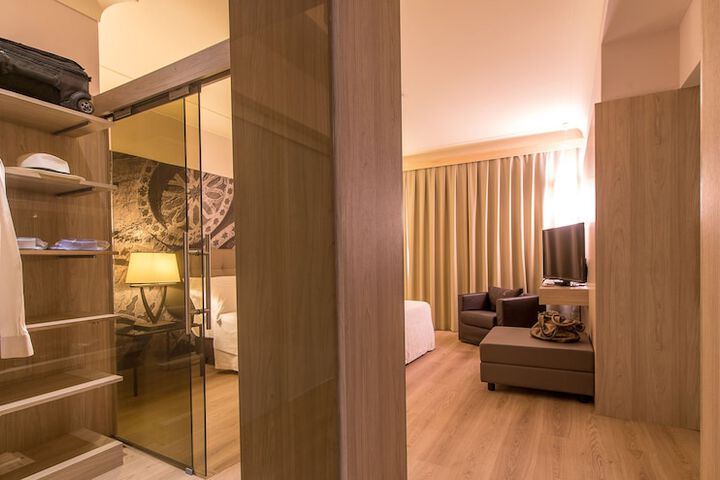 Room 21 of 55