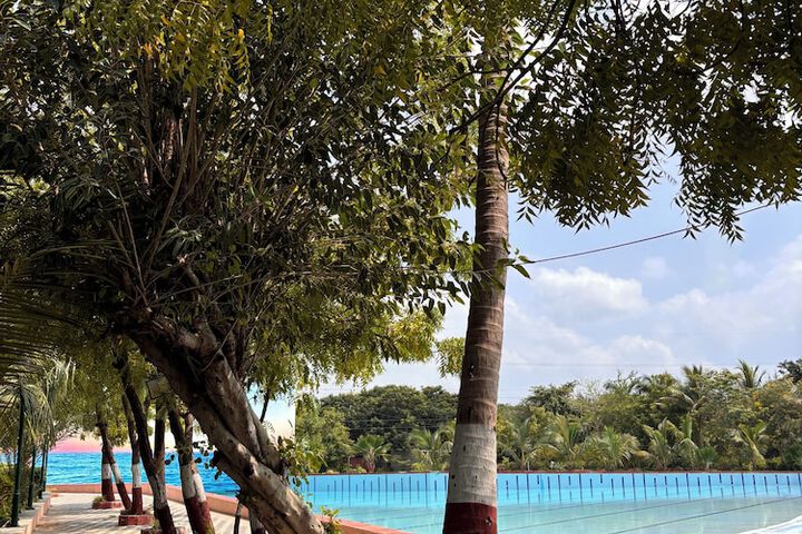 Pool 30 of 68