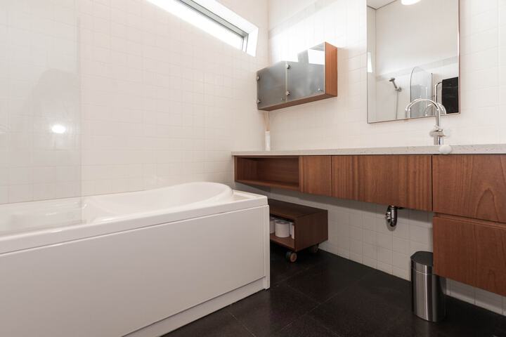 Room 14 of 20