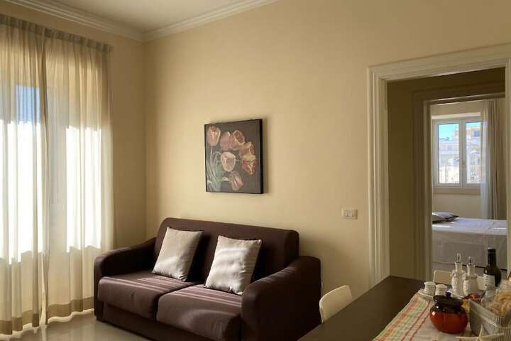 Room 13 of 20
