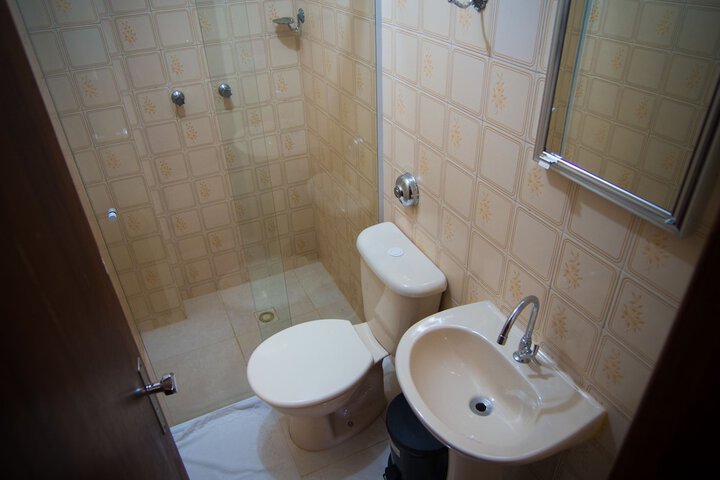 Room 18 of 37