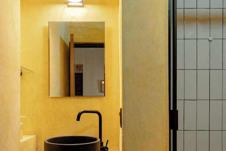 Room 23 of 31