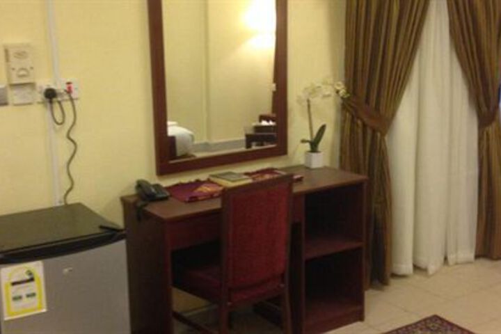 Photo 6