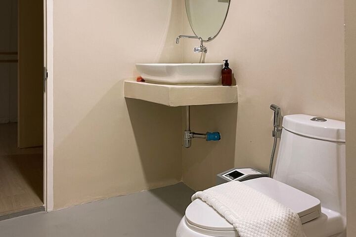 Room 14 of 20