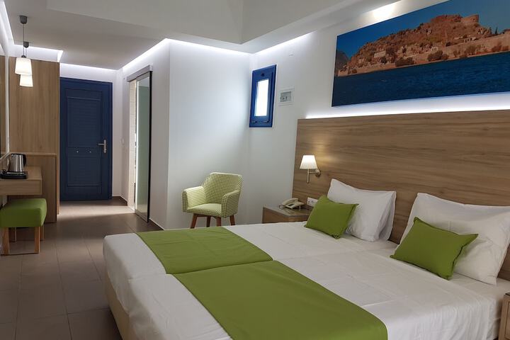 Room 17 of 51