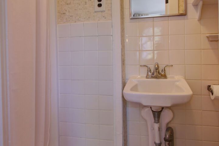 Room 398 of 408