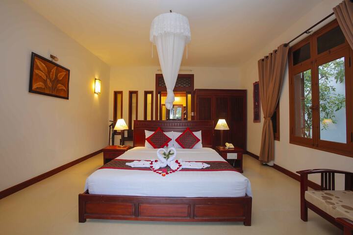 Room 8 of 71
