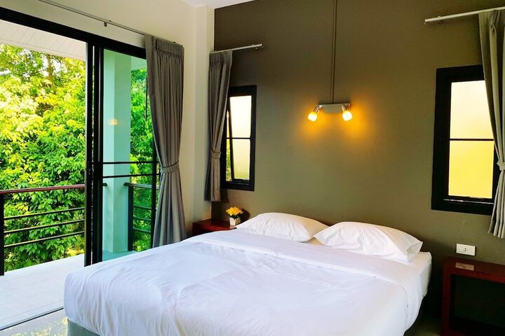 Room 3 of 21