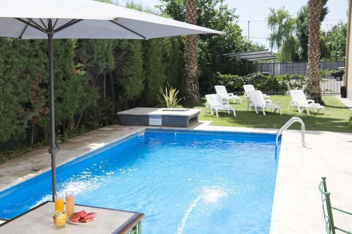 Hotel with Pool