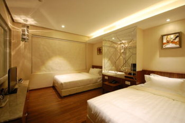 Room 6 of 21