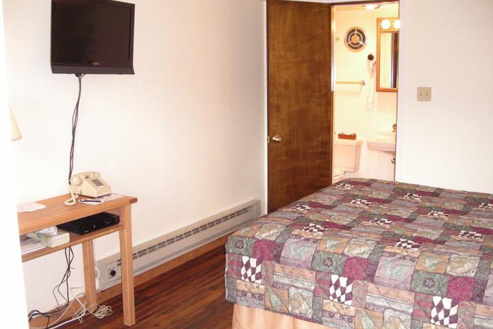 Room 21 of 54