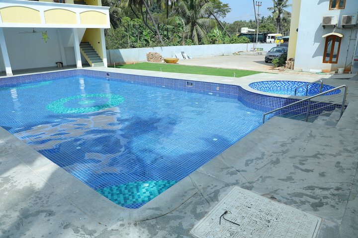 Pool 43 of 57