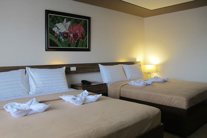 Room 10 of 46