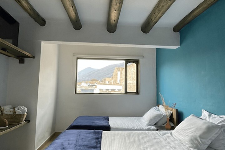 Room 23 of 57