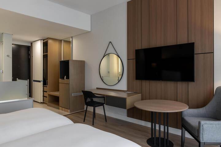 Room 84 of 309