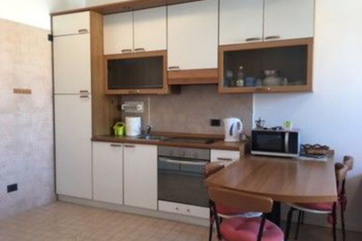 Room 348 of 499