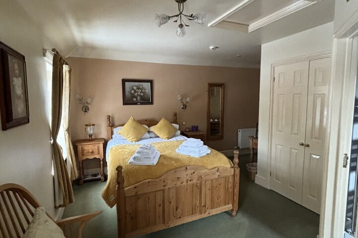 Room 7 of 30