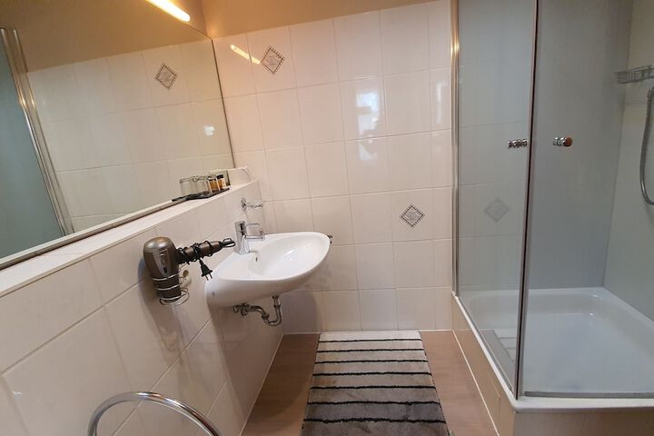 Room 40 of 51
