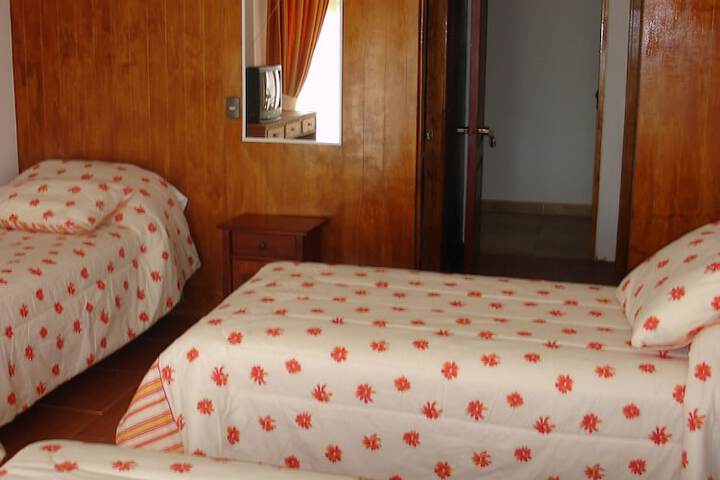 Room 7 of 37