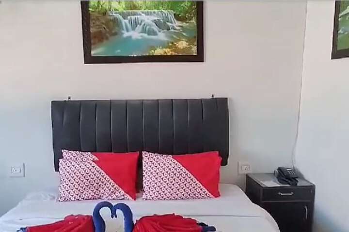 Room 16 of 26