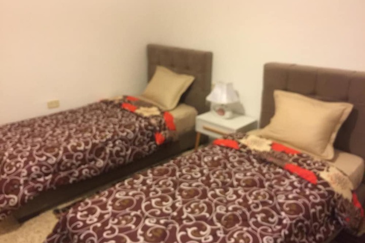 Room 5 of 33