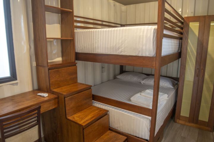 Room 2 of 23
