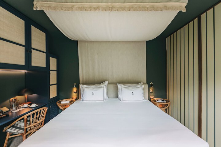 Room 29 of 66