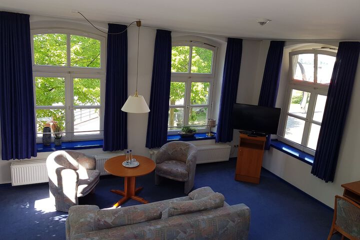 Room 6 of 22