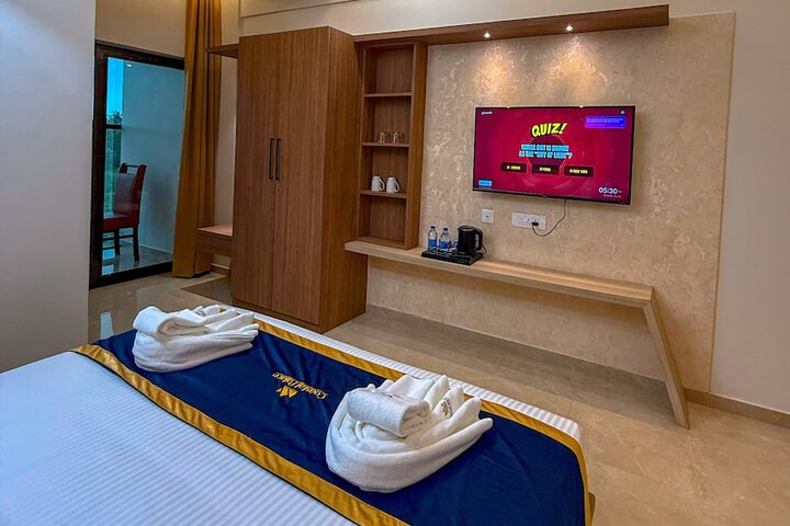 Room 7 of 25