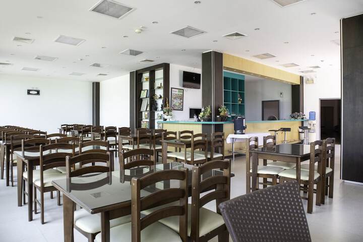 Dining Photos