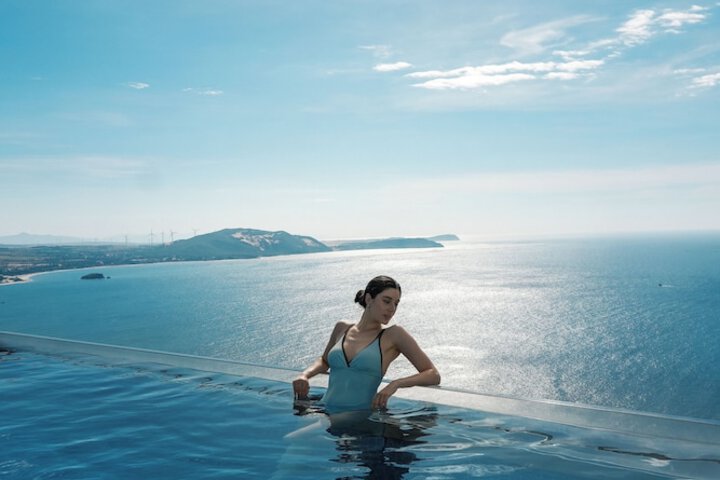 Pool 38 of 73