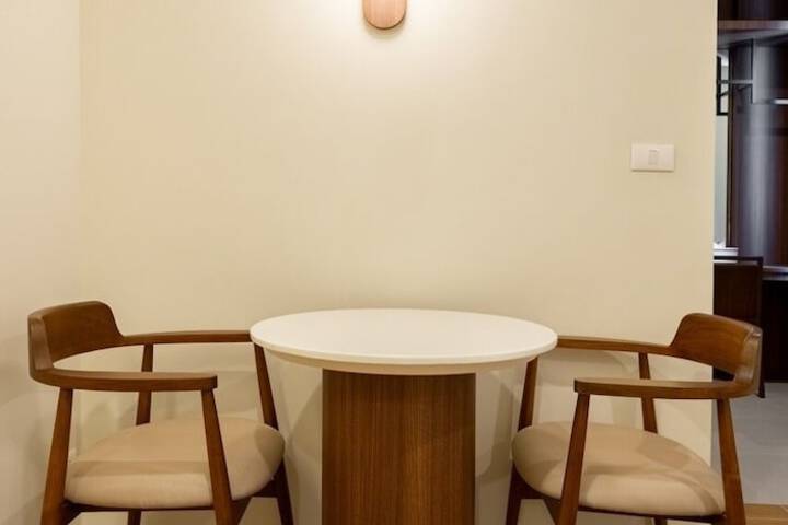 Room 2 of 64
