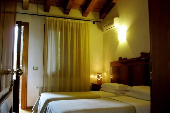 Room 19 of 60