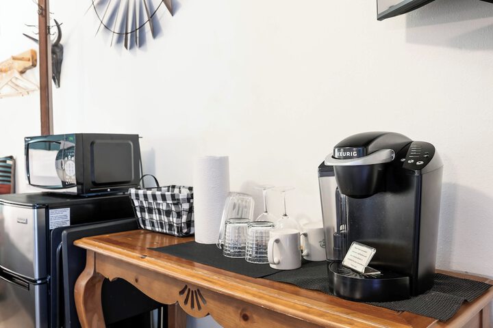 Breakfast/Coffee Service 65 of 129