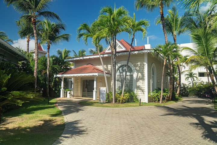 Hotel 52 of 64