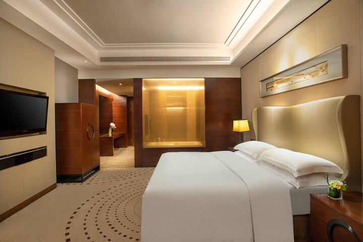 Room 20 of 98