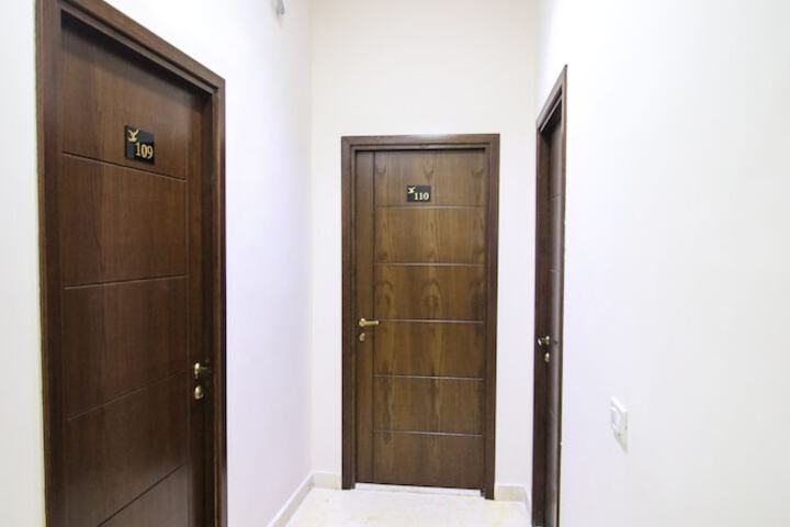 Ballroom/Hall 48 of 59