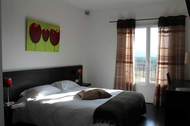Room 8 of 52